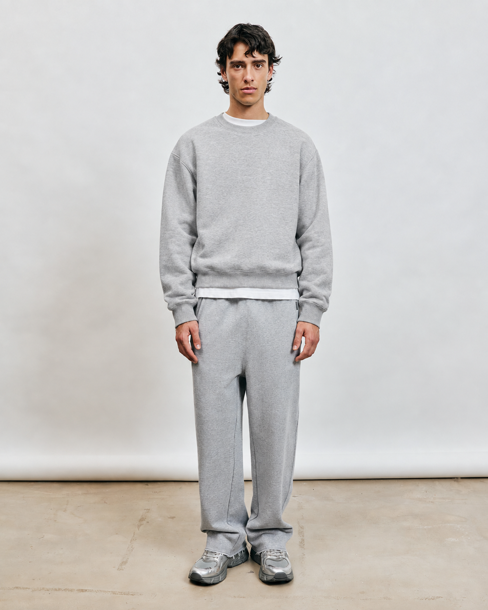 CORE CREWNECK SWEATER