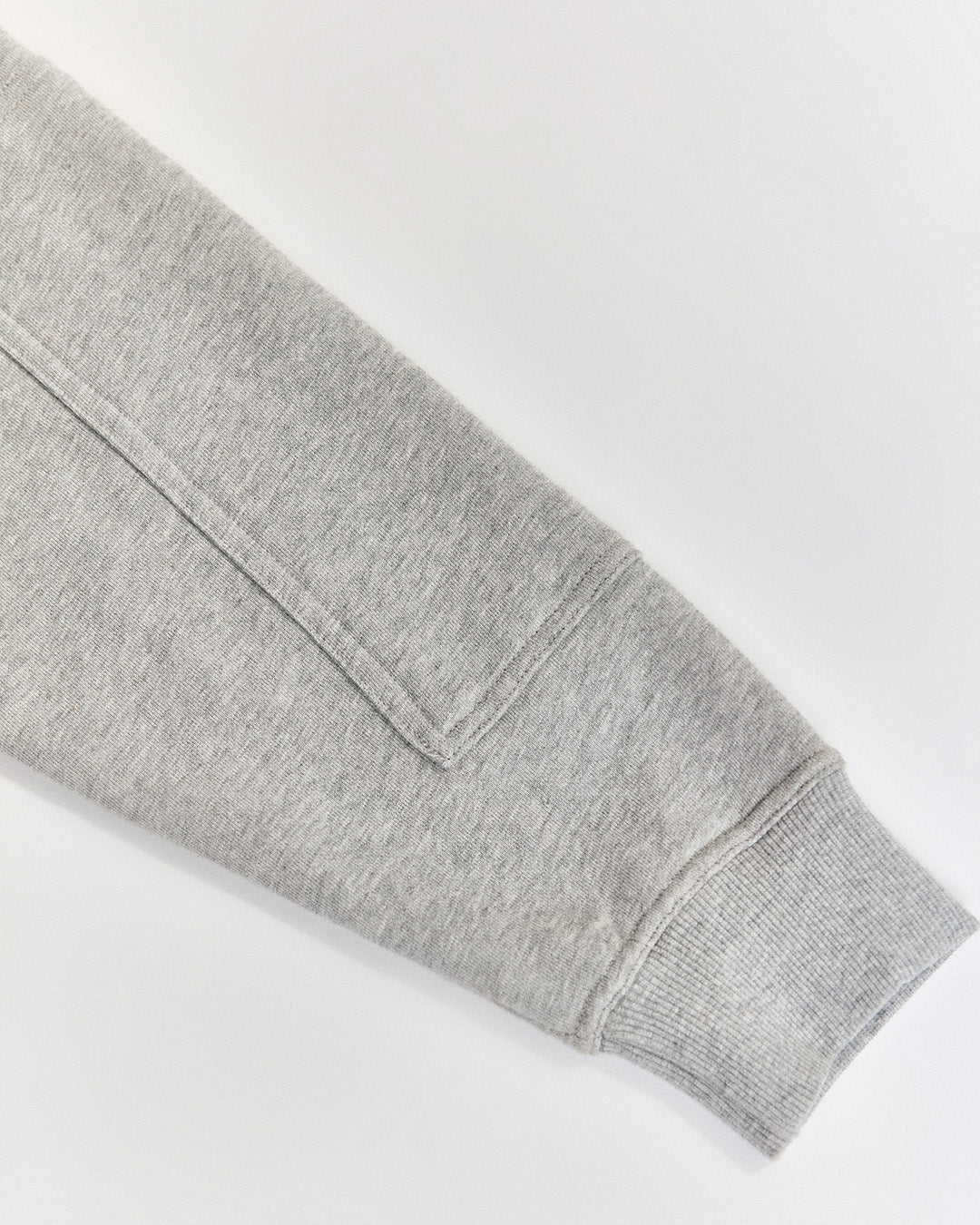 CORE CREWNECK SWEATER
