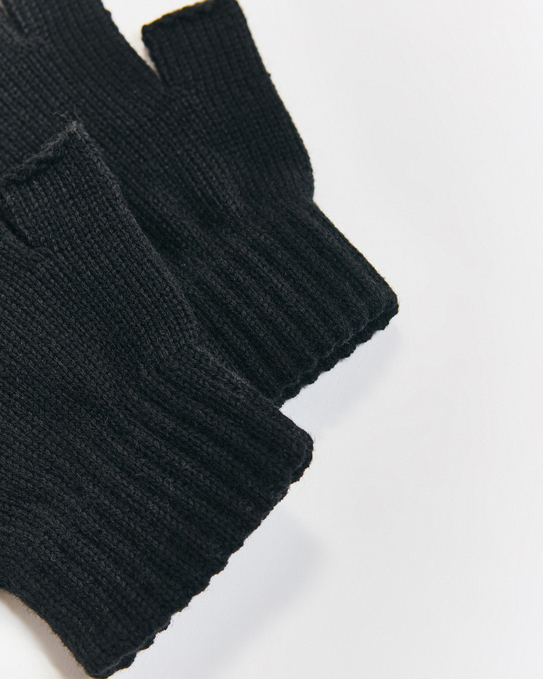 CUT WINTER GLOVES product image 1