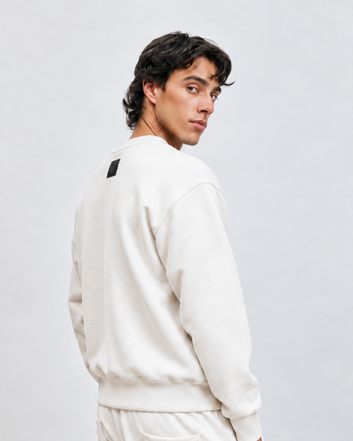 CORE CREWNECK SWEATER